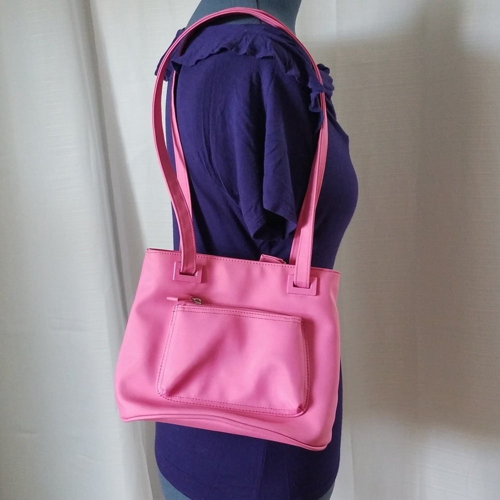 Pink shoulderbag